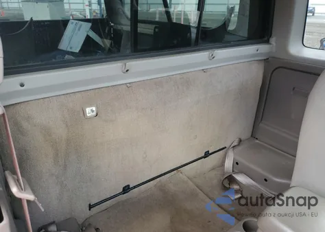 2001 Nissan Frontier King Cab Xe z USA, uszkodzony, nr VIN 1N6DD26S31C335227